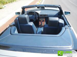 Image 47/50 of Mercedes-Benz 300 SL-24 (1992)