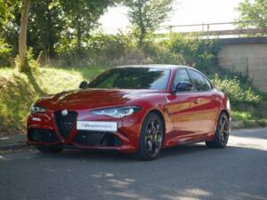 Bild 5/40 von Alfa Romeo Giulia Quadrifoglio (1900)