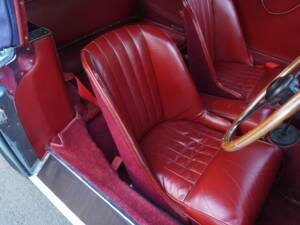 Image 10/29 of Aston Martin DB 2/4 Mk II DHC (1955)