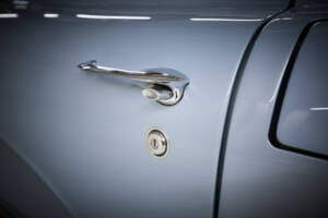 Image 33/78 of Chevrolet Corvette (1962)