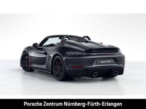 Afbeelding 2/7 van Porsche 718 Spyder RS Weissach (1900)