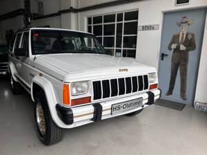 Image 3/21 of Jeep Cherokee (1989)