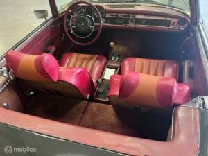 Image 32/40 of Mercedes-Benz 280 SL (1970)