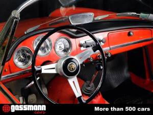 Image 14/15 of Alfa Romeo Giulia 1600 Spider (1962)