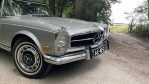 Bild 5/8 von Mercedes-Benz 280 SL (1970)