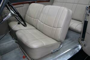 Image 13/50 of Mercedes-Benz 320 Cabriolet B (1939)