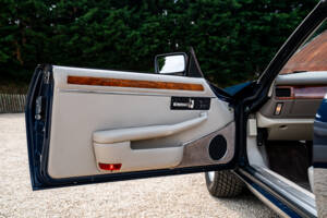 Image 19/38 de Jaguar XJS 4.0 (1995)