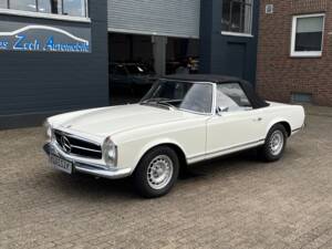 Image 12/100 of Mercedes-Benz 280 SL (1970)