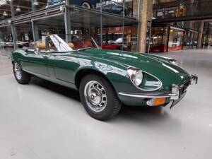 Image 9/29 de Jaguar Type E V12 (1975)