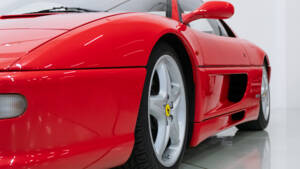 Bild 15/39 von Ferrari F 355 Berlinetta (1997)