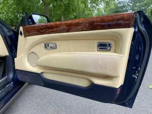 Afbeelding 21/50 van Bentley Azure (2007)