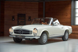 Image 3/55 of Mercedes-Benz 230 SL (1965)