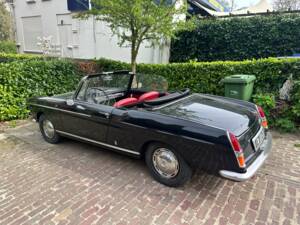 Imagen 23/26 de Peugeot 404 Convertible (1968)