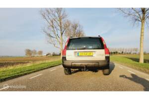 Bild 10/29 von Volvo XC70 2.4T (2001)