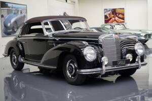 Image 1/10 of Mercedes-Benz 300 S Cabriolet A (1953)