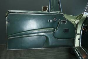 Image 10/30 de Mercedes-Benz 280 SE (1970)