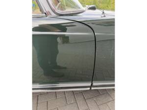 Image 30/50 de Mercedes-Benz 280 SL (1969)