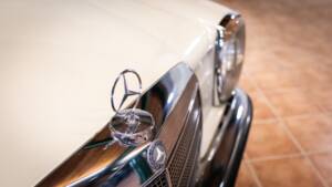 Afbeelding 11/19 van Mercedes-Benz 200 D (1968)