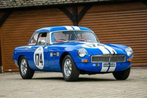 Image 1/45 of MG MGB GT (1964)