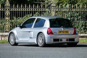 Image 4/40 of Renault Clio II V6 (2002)