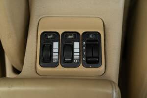 Bild 44/50 von Honda Legend (1992)