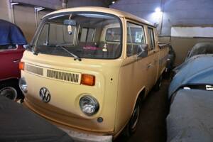 Image 22/23 of Volkswagen T2b Pickup Double Cabin (1978)