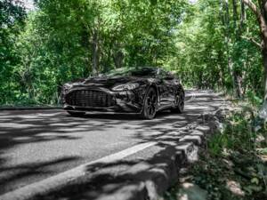 Immagine 10/50 di Aston Martin V12 Zagato (2013)