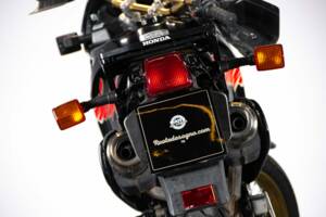 Image 28/38 de Honda NX 650 Dominator (1988)