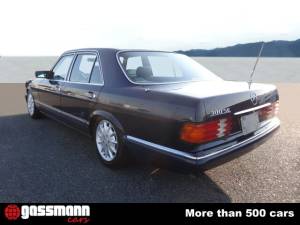 Afbeelding 6/15 van Mercedes-Benz 300 SE (1989)