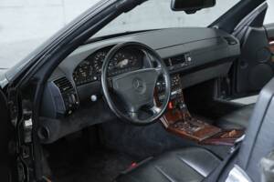 Image 20/50 of Mercedes-Benz 600 SL (1993)