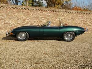Image 25/50 de Jaguar Type E 4.2 (1967)
