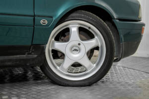 Image 46/50 of Audi Cabriolet 2.3 E (1992)