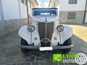 Afbeelding 2/10 van Ford V8 (1936)