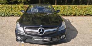 Image 29/45 of Mercedes-Benz SL 350 (2010)