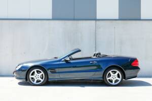 Image 2/50 of Mercedes-Benz SL 350 (2003)