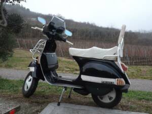 Image 2/50 of Piaggio Vespa PX 125 E (1983)