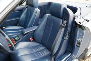 Image 35/50 de Mercedes-Benz 300 SL (1991)