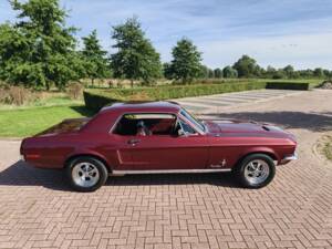 Image 8/8 of Ford Mustang 289 (1968)