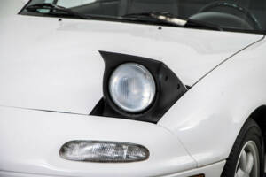 Image 22/50 de Mazda MX-5 1.6 (1990)
