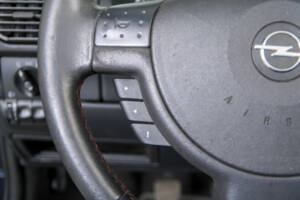 Image 19/50 de Opel Tigra TwinTop 1.4 Twinport (2006)