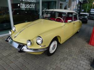 Bild 2/23 von Citroën DS 19 (1964)