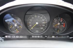 Image 17/17 of Mercedes-Benz 420 SL (1986)