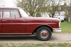 Image 50/50 of Mercedes-Benz 220 (1967)