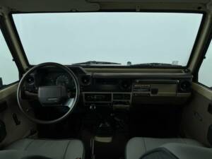 Afbeelding 2/8 van Toyota Land Cruiser BJ70 (1987)