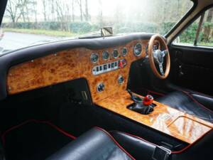 Image 11/17 of TVR Vixen Series 3 (1971)