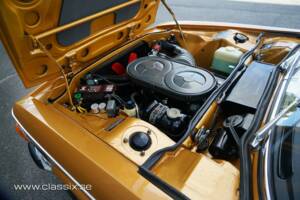 Image 13/32 of BMW 3.0 CS (1972)
