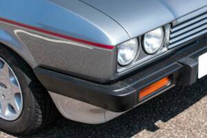 Bild 13/37 von Ford Capri 2,8i (1984)
