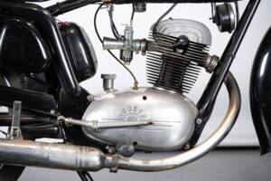 Bild 39/50 von MV Agusta 125 TR (1958)