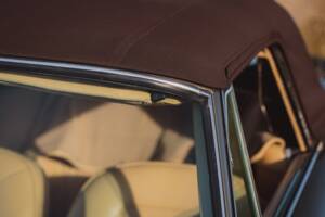 Image 53/99 of Aston Martin DB 6 Volante (1968)