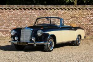 Imagen 18/50 de Mercedes-Benz 220 S Cabriolet (1956)